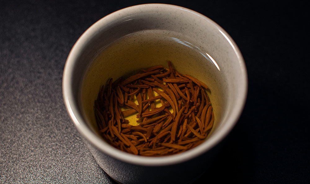 湄潭翠芽茶叶：带你领略抚顺茶的香醇与独特